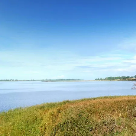 Werder -- Grosses Sonnendeck -- 150m I Sauna I Ekamin I Bis 8 Pers I Meerblick I By 