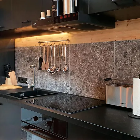 Werder -- Grosses Sonnendeck -- 150m I Sauna I Ekamin I Bis 8 Pers I Meerblick I By 