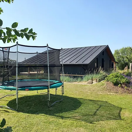 Werder -- Grosses Sonnendeck -- 150m I Sauna I Ekamin I Bis 8 Pers I Meerblick I By 