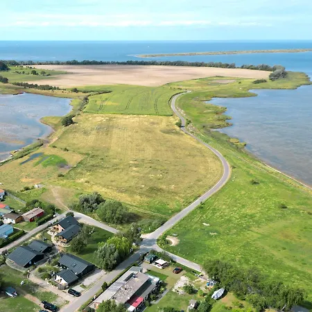 Werder -- Grosses Sonnendeck -- 150m I Sauna I Ekamin I Bis 8 Pers I Meerblick I By 